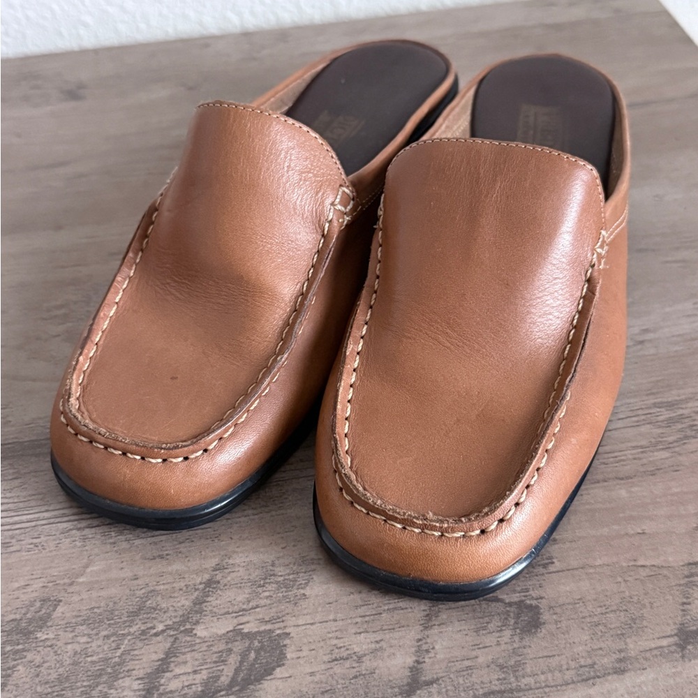 Women’s Tan Leather Slip-On Loafer mules